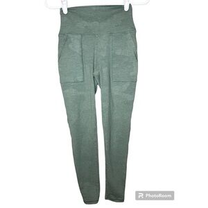 Aerie Light Green Camouflage Leggings Size Small